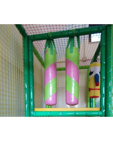 ac-05 / Punchball per Playground